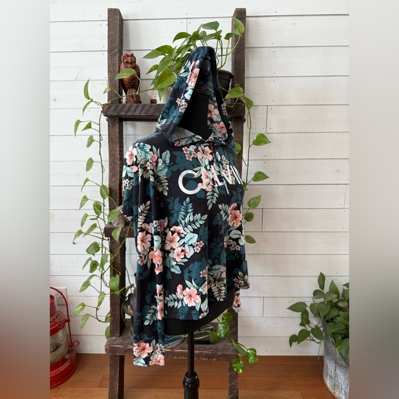 Calvin Klein Performance Floral Top - Teal with Pink Accents - Picture 17 of 17